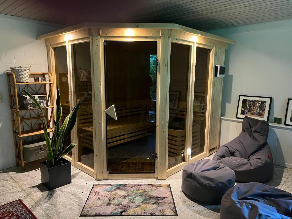 Aussergewoehnliches Haus Mit Sauna, Kamin Und Garten 威廉港 外观 照片