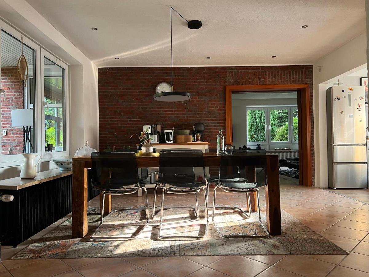 Aussergewoehnliches Haus Mit Sauna, Kamin Und Garten 威廉港 外观 照片